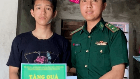 Nâng bước học sinh miền biển tới trường