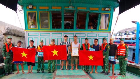 Đẩy mạnh tuần tra, kiểm soát, ngăn chặn, xử lý các hành vi khai thác hải sản trái phép