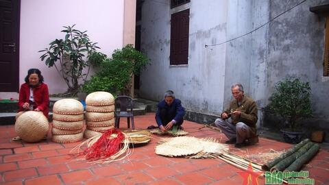 Thăng trầm làng nghề đan tre ở Phú An