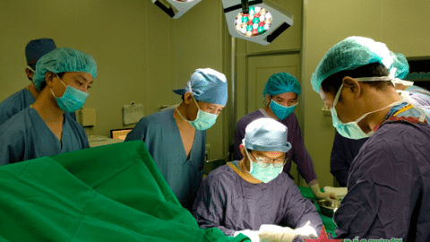 Bảo đảm thuốc điều trị cho người bệnh