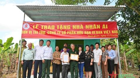 Những ngôi nhà nặng nghĩa ân tình