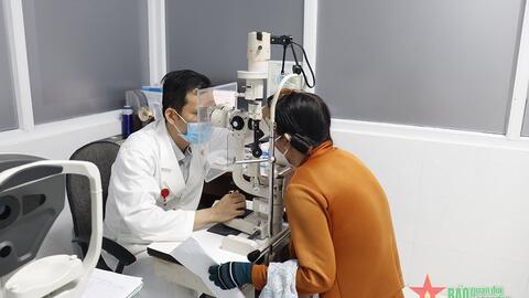 Sáng về chuyên môn và y đức