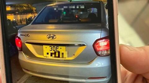 Hà Nội: Tài xế taxi “chặt chém” du khách nước ngoài ra trình diện