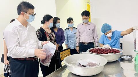 Xử phạt hành chính 4 cơ sở về lĩnh vực an toàn thực phẩm