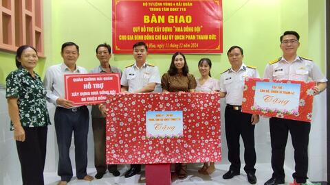 Trung tâm Bảo đảm kỹ thuật 719 trao quỹ hỗ trợ xây dựng “Nhà đồng đội”