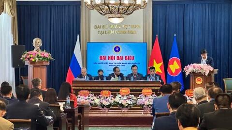 Thành lập Liên hiệp các tổ chức người Việt Nam tại LB Nga