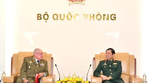 Đại tướng Nguyễn Tân Cương hội kiến Bộ trưởng Bộ các Lực lượng vũ trang cách mạng Cuba