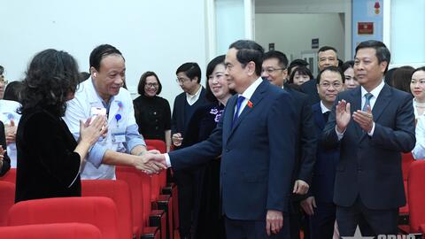 Chủ tịch Quốc hội Trần Thanh Mẫn dự Lễ kỷ niệm 70 năm Ngày Thầy thuốc Việt Nam tại Bệnh viện Hữu nghị