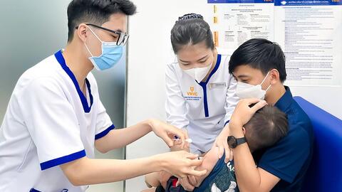 Tiêm đầy đủ vaccine sởi có hiệu quả phòng bệnh lên đến 98%