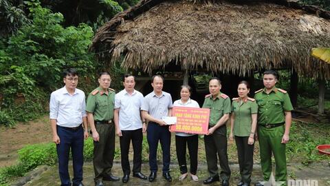 Bộ Công an hỗ trợ kinh phí xóa nhà tạm, nhà dột nát tại Yên Bái