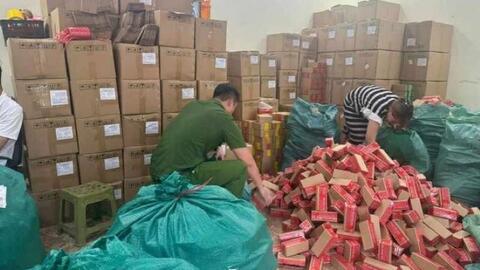 Quyết liệt triệt phá thực phẩm giả