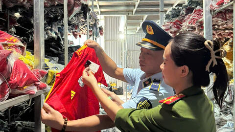 Trận tuyến mới giữa lòng thị trường Hà Nội