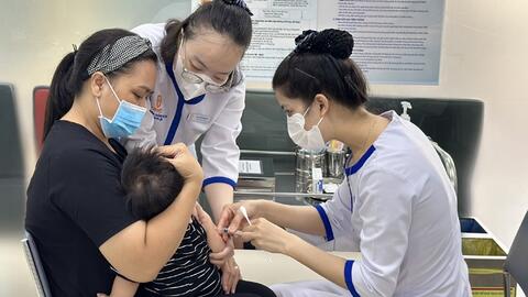 Sốt xuất huyết, tay chân miệng, Covid-19 có xu hướng tăng