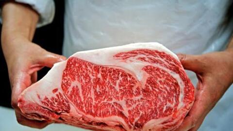 Giá thịt bò tại Mỹ tăng, giá thịt lợn giảm