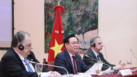 Chủ tịch Quốc hội Vương Đình Huệ dự Chương trình nghệ thuật đặc biệt Việt Nam - Argentina