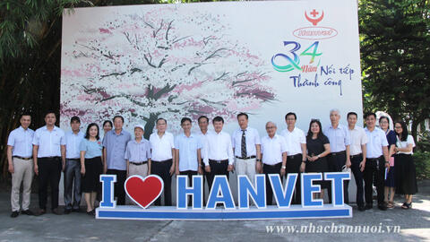 Hội Chăn nuôi Việt Nam: Thăm và làm việc tại công ty Hanvet