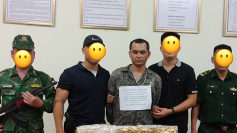 Bắt đối tượng vận chuyển 5kg ma túy dạng đá