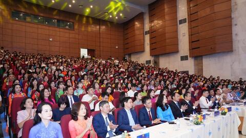 Hà Nội vinh danh 196 nhà giáo tâm huyết, sáng tạo lần thứ VIII