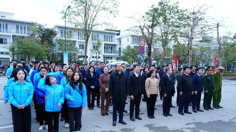 Tết trồng cây hướng tới đô thị xanh, bền vững