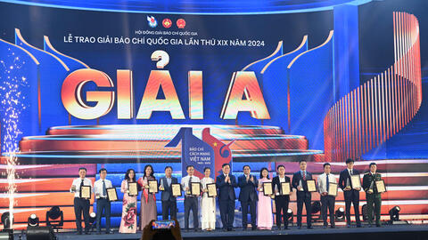 Thủ tướng: Báo chí là vũ khí sắc bén, khơi dậy khát vọng hùng cường