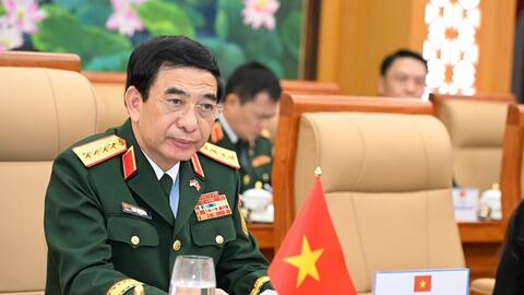 Đại tướng Phan Văn Giang hội đàm với Bộ trưởng Quốc phòng Indonesia