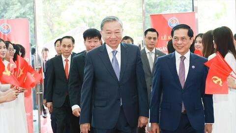 Thư chúc mừng của Tổng Bí thư nhân kỷ niệm 80 năm ngành Ngoại giao