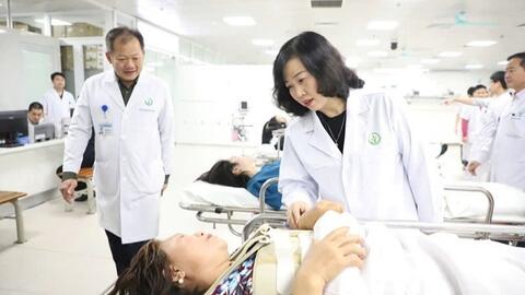Giải pháp đột phá bảo vệ, chăm sóc và nâng cao sức khỏe nhân dân