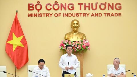 Bộ Công Thương tổ chức hội nghị với chuyên gia, nhà quản lý, doanh nghiệp về thị trường điện cạnh tranh