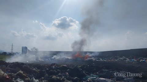 Hai xã Phú Nghĩa, Quảng Bị báo cáo gì sau phản ánh đốt rác lộ thiên?