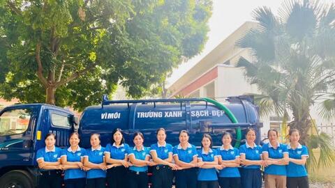 Thu gom chất thải trong chăn nuôi bò, hướng tới giảm phát thải mê-tan