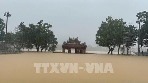 Nước lũ dâng cao trở lại, Quần thể Di tích Cố đô Huế tạm ngừng đón khách