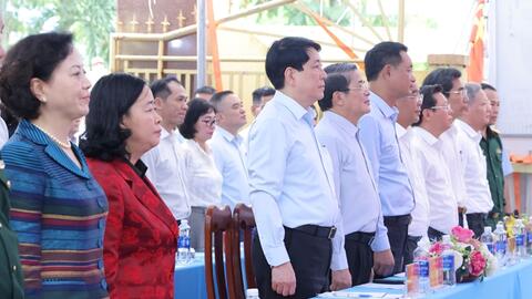 Chủ tịch nước Lương Cường dự Ngày hội Đại đoàn kết toàn dân tộc tại thành phố Đà Nẵng