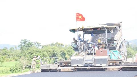Thủ tướng nghiêm khắc phê bình 22 bộ, ngành, cơ quan trung ương và 12 địa phương giải ngân thấp dưới mức trung bình cả nước