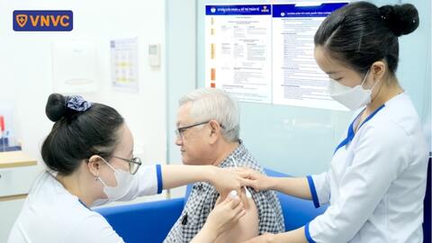 Thêm một loại vaccine phòng viêm phổi cho người lớn và người có bệnh nền