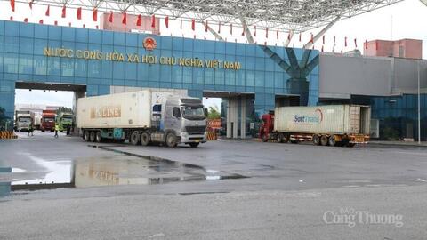 Quảng Ninh thu hút đầu tư, thương mại bằng các chính sách đặc thù