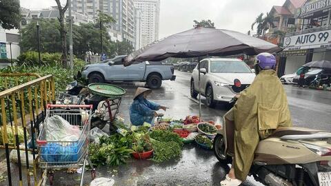 Hà Nội sẽ xóa ‘chợ cóc’, điểm kinh doanh tự phát trước 30/1/2026