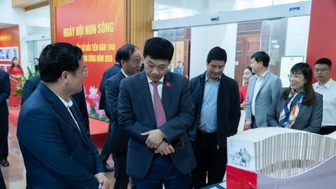 Phó Chủ tịch Quốc hội dự khai trương Trang thông tin điện tử phục vụ bầu cử tỉnh Điện Biên