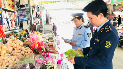 Thành phố Huế: Xử lý hơn 70 vụ vi phạm hàng giả, hàng lậu dịp Tết