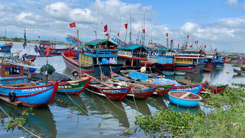 Quảng Ngãi: Ngư dân tìm cách thích nghi với giá dầu tăng để bám biển