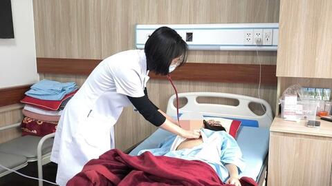 Điều trị thành công cho nữ sinh nhiễm siêu vi khuẩn tụ cầu vàng