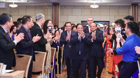 Thủ tướng Phạm Minh Chính gặp gỡ cộng đồng người Việt Nam tại Liên bang Nga