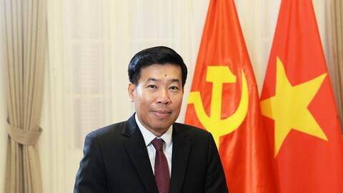 Chuyến thăm chính thức đầu tiên của Thường trực Ban Bí thư Trần Cẩm Tú tới hai nước láng giềng Lào và Campuchia