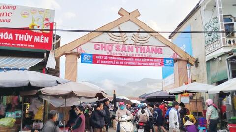Đặc sắc chợ phiên San Thàng