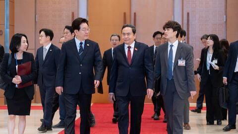 Chủ tịch Quốc hội Trần Thanh Mẫn hội kiến Tổng thống Hàn Quốc Lee Jae Myung