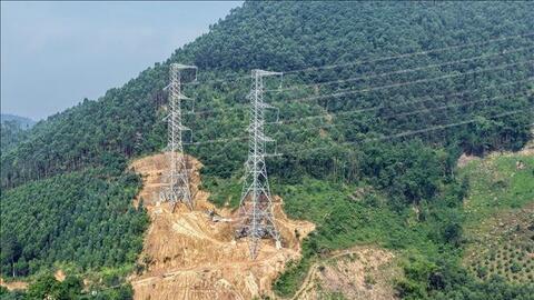 Phú Thọ: Sạt lở tại vị trí cột điện tuyến đường dây 500kV Lào Cai - Vĩnh Yên