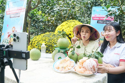 Hành trình nông sản chở xuân về nhà