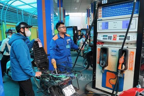 Hà Nội yêu cầu xử lý nghiêm hành vi găm hàng xăng dầu