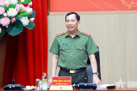 Hoàn thiện mô hình bảo đảm an ninh, trật tự trong quản lý đô thị
