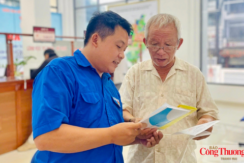 Gia Lai: Khi 'bình dân học vụ số' về tận buôn làng