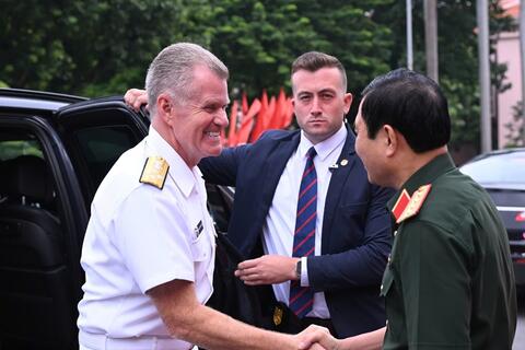 Đại tướng Nguyễn Tân Cương hội kiến Tư lệnh Bộ tư lệnh Thái Bình Dương (Hoa Kỳ)